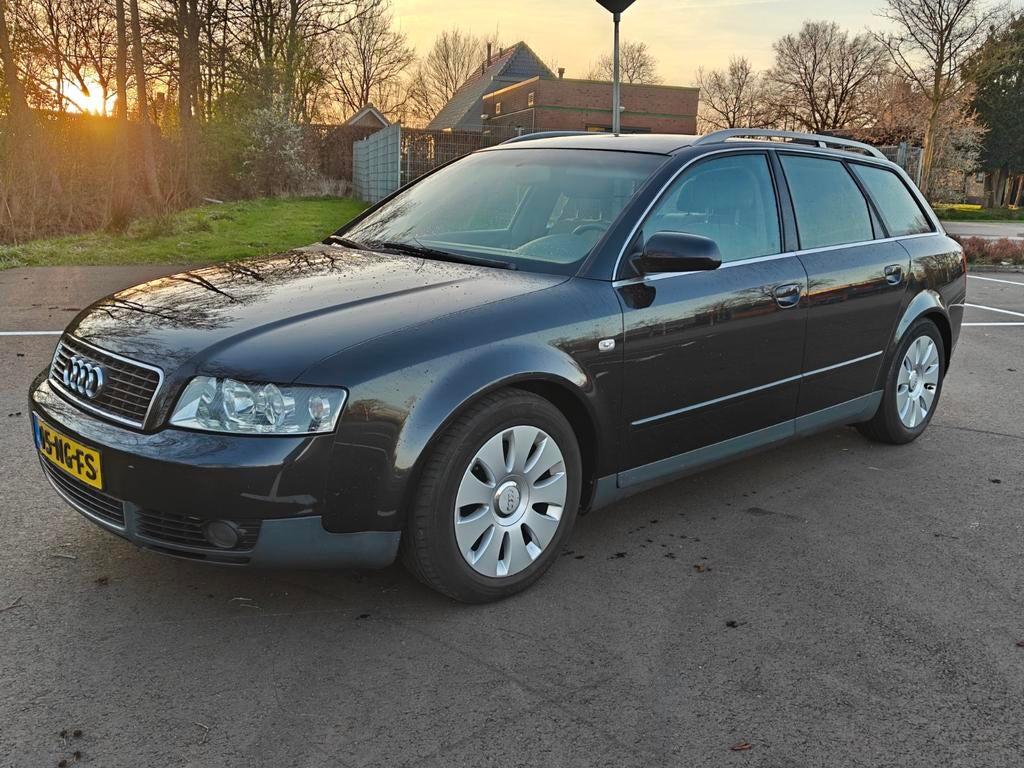 Audi A4 1.8 T Avant 120KW AUT 2003 Zwart, Auto's, Stof, Beige, 4 cilinders, A4