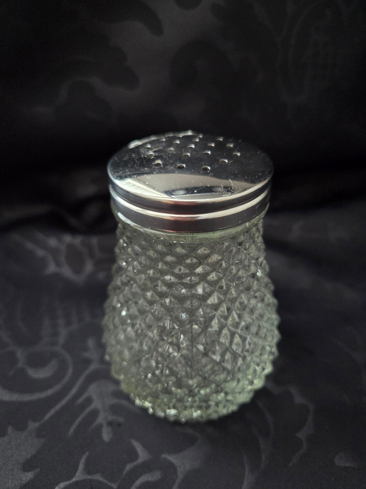 Vintage glazen zoutvaatje met zilverkleurige dop, Ophalen of Verzenden