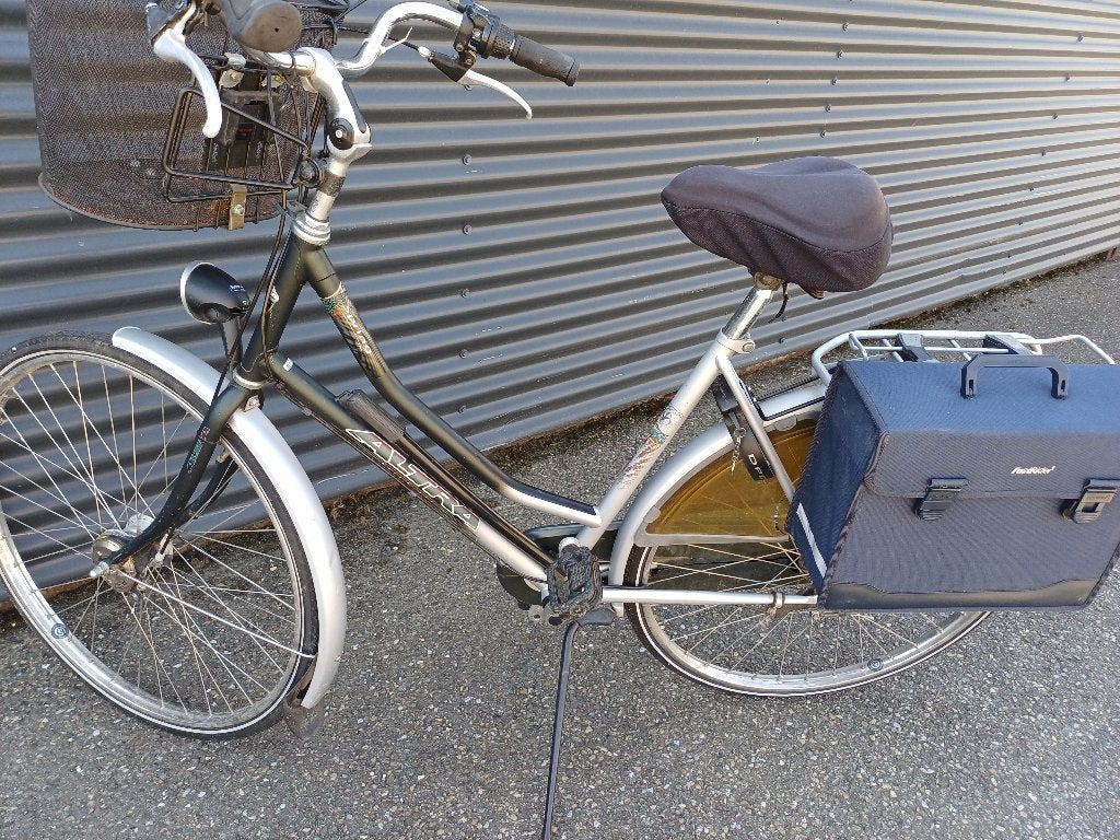dames fiets, Fietsen en Brommers, Fietsen | Dames | Damesfietsen, Ophalen, Gebruikt, Overige merken, Versnellingen
