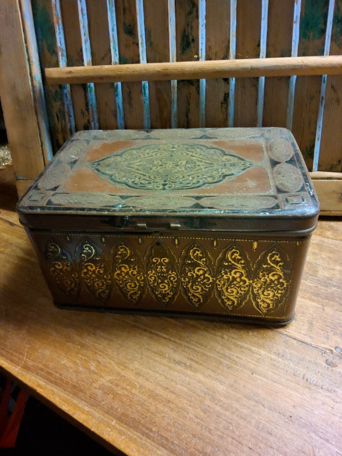 Antieke winkelblik met sierlijke decoratie, Ophalen of Verzenden, Gebruikt, Overige, Overige merken