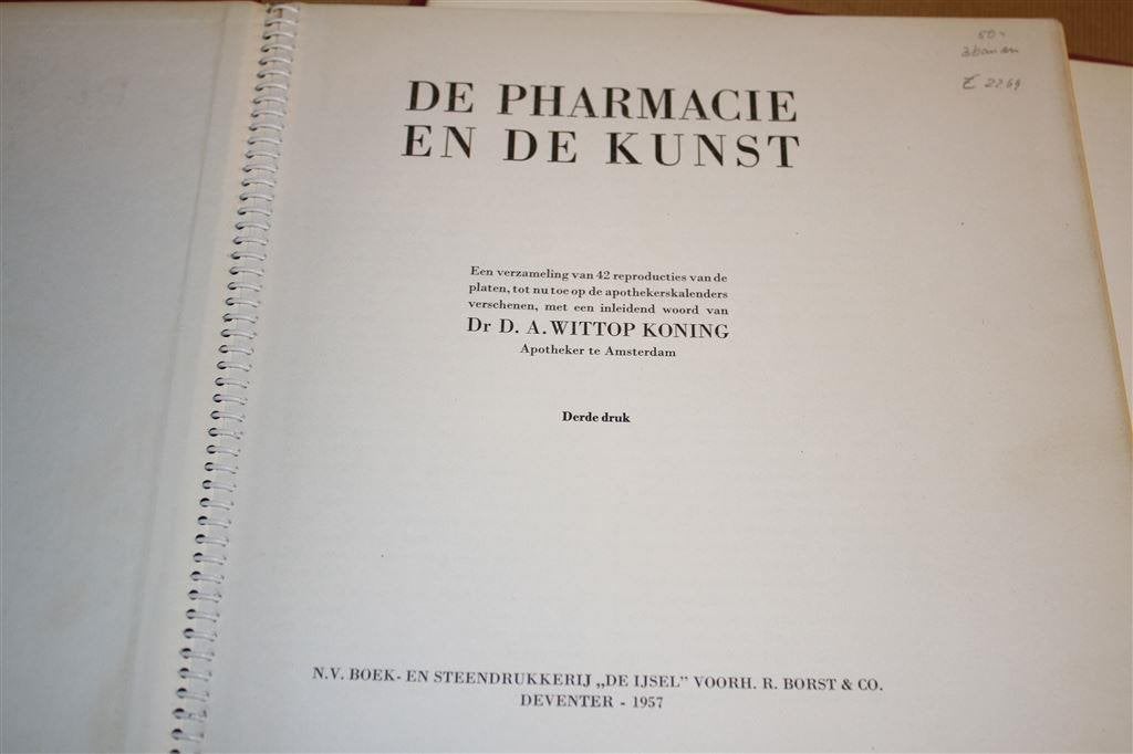 De pharmacie en de kunst. In 3 delen. D.A. Wittop Koning., Ophalen of Verzenden, Gelezen