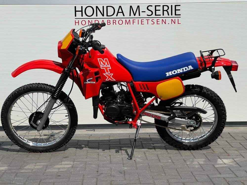 Gezocht: Honda mtx 50 watergekoeld 6bak, Fietsen en Brommers, Ophalen, 6 versnellingen, MTX, Zo goed als nieuw