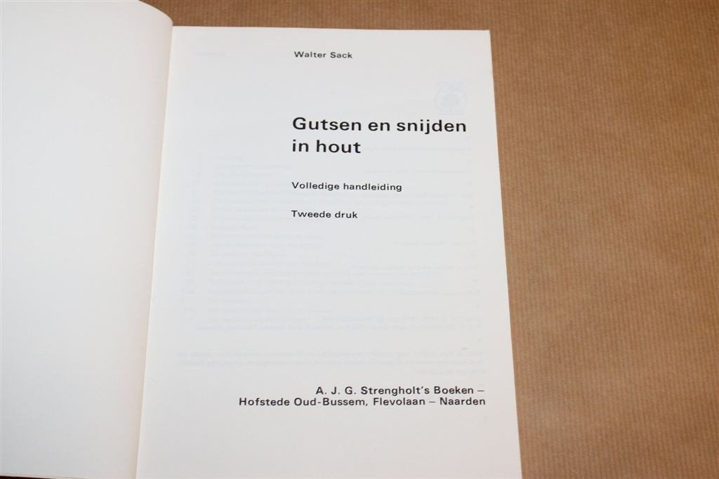 Gutsen en Snijden in Hout — Leidraad voor Gevorderden, Ophalen of Verzenden, Gelezen, Houtbewerking