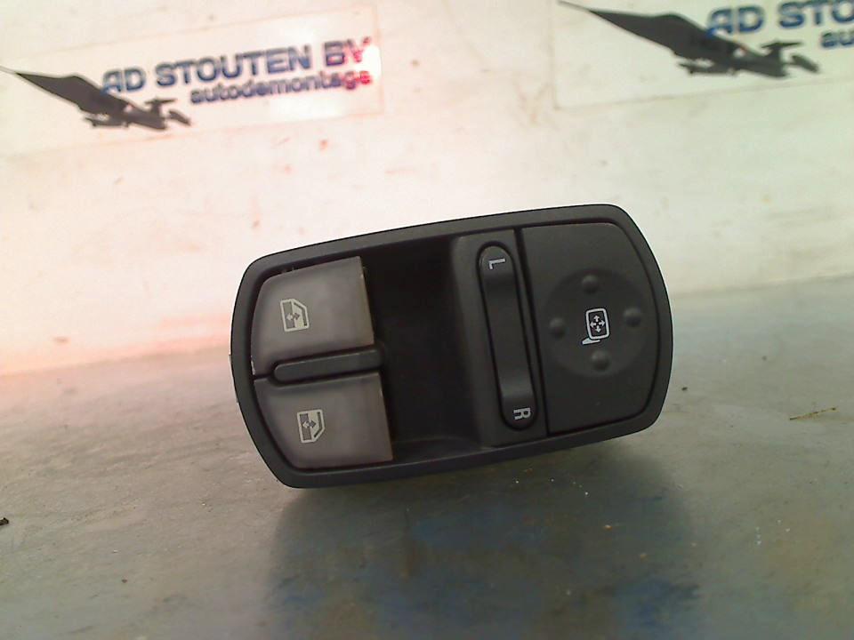 Raamschakelaar Links Voor Opel Corsa D 2011 13258522AD, Gebruikt, Bahnhofsplatz, Rüsselsheim am Main 65423, , Duitsland, Opel