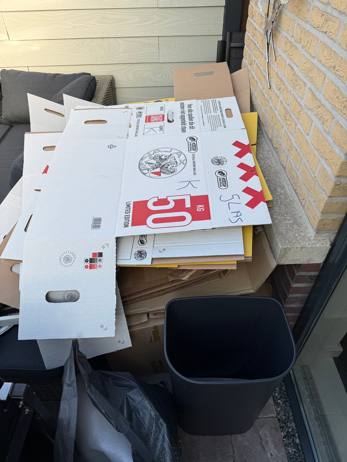 Gratis verhuisdozen en pakpapier, Doe-het-zelf en Verbouw, Ophalen, Doos, 50 tot 75 cm, Zo goed als nieuw