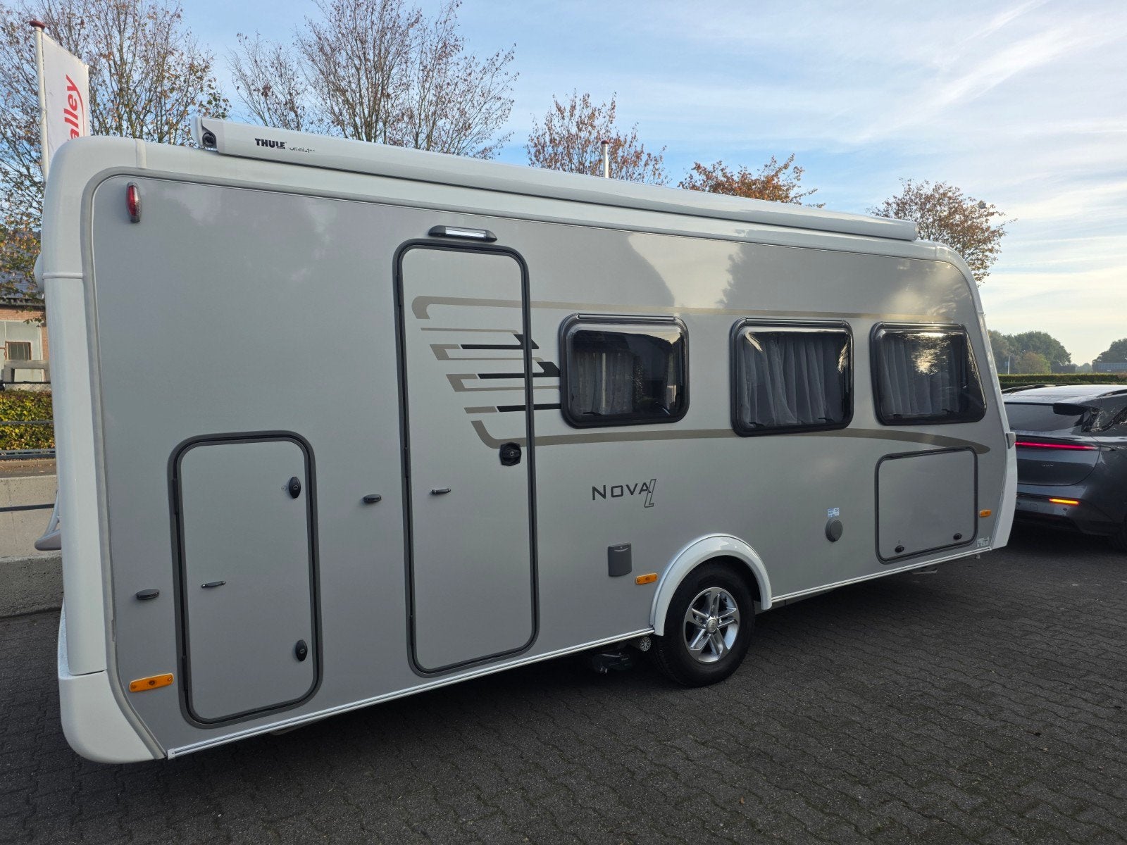 Thule Omnistor 6300 Luifel 4m -  Wit Cassette, mystic grey, Ophalen, Zo goed als nieuw