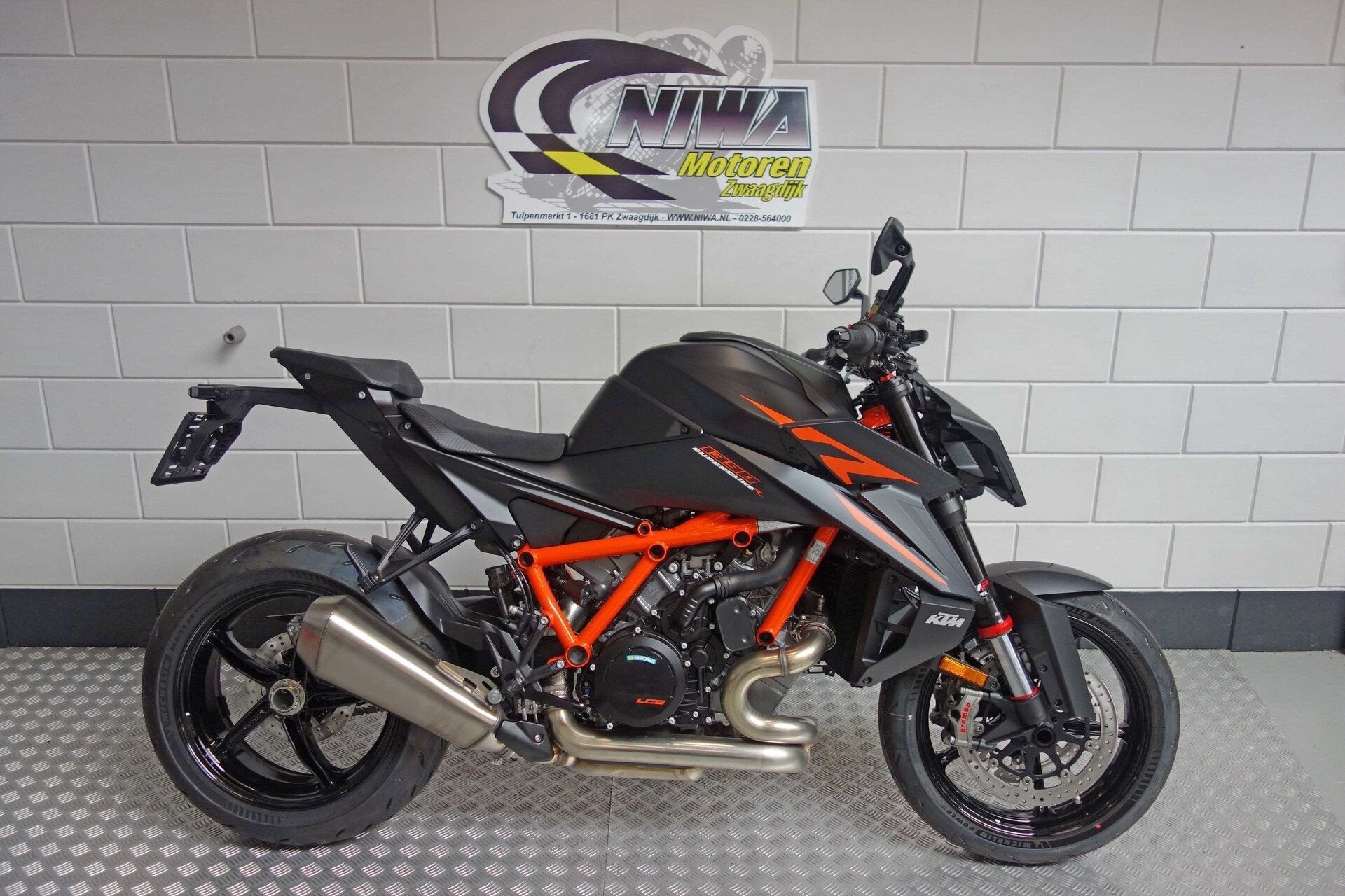 KTM 1390 SuperDuke R, LED Verlichting, 1350 cc, Meer dan 35 kW, Handgeschakeld