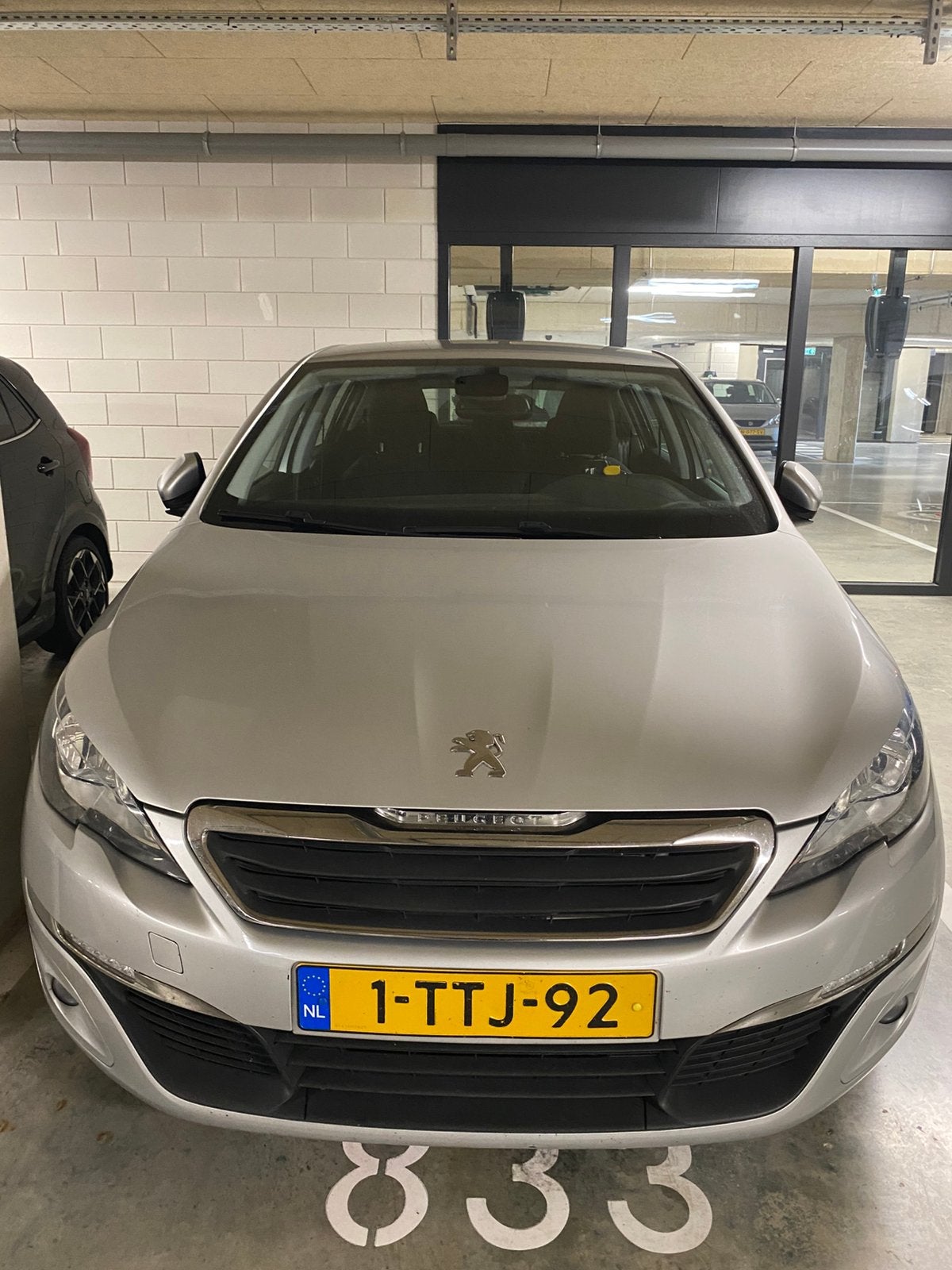 Peugeot 308 1.2VTI 60/82 5-D 2014 Grijs, Voorwielaandrijving, 40 €/maand, 750 kg, 1199 cc