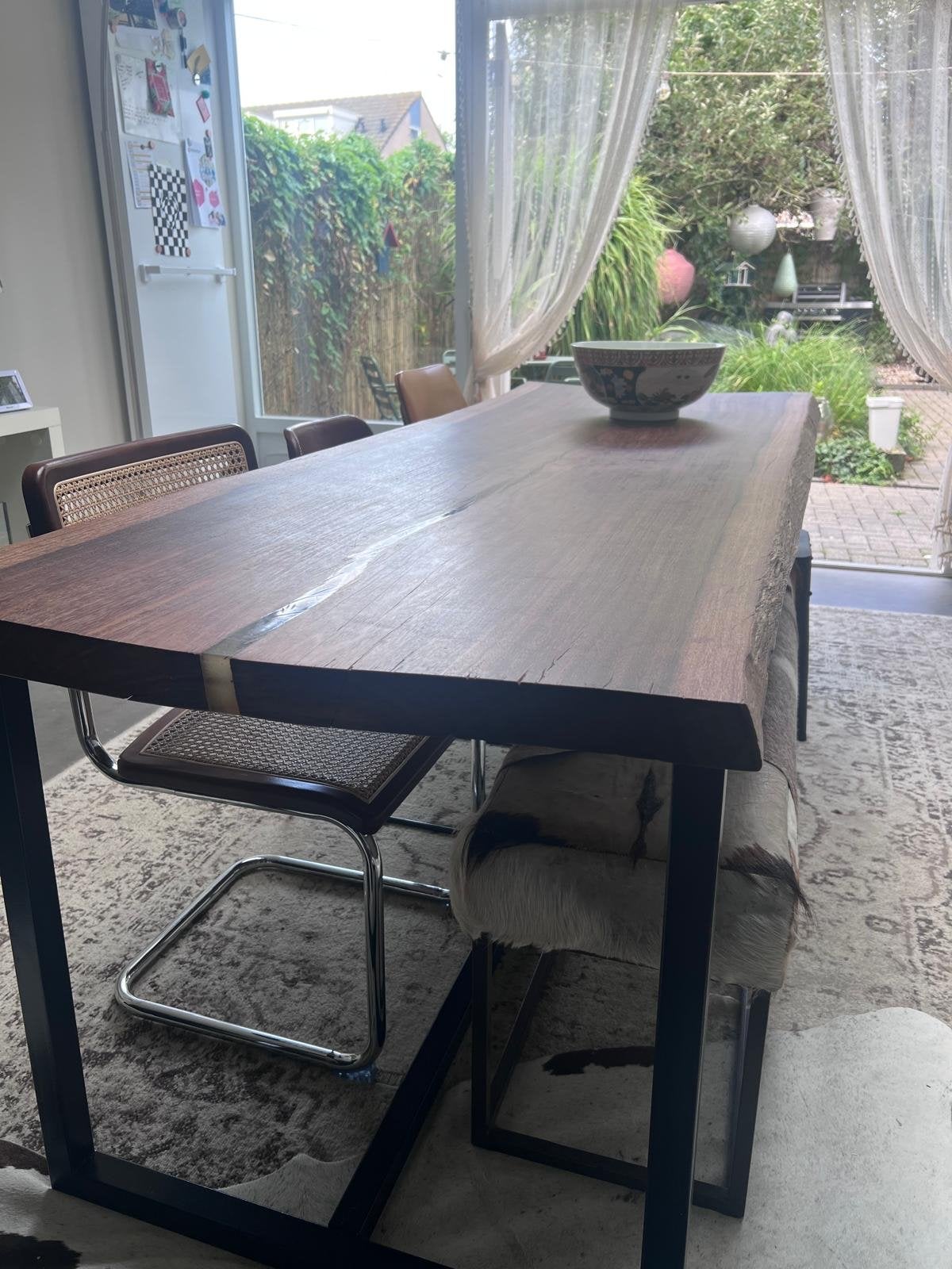 Unieke handgemaakte boomstamtafel van Afrikaans hardhout, Ophalen, 200 cm of meer, 50 tot 100 cm, Zo goed als nieuw