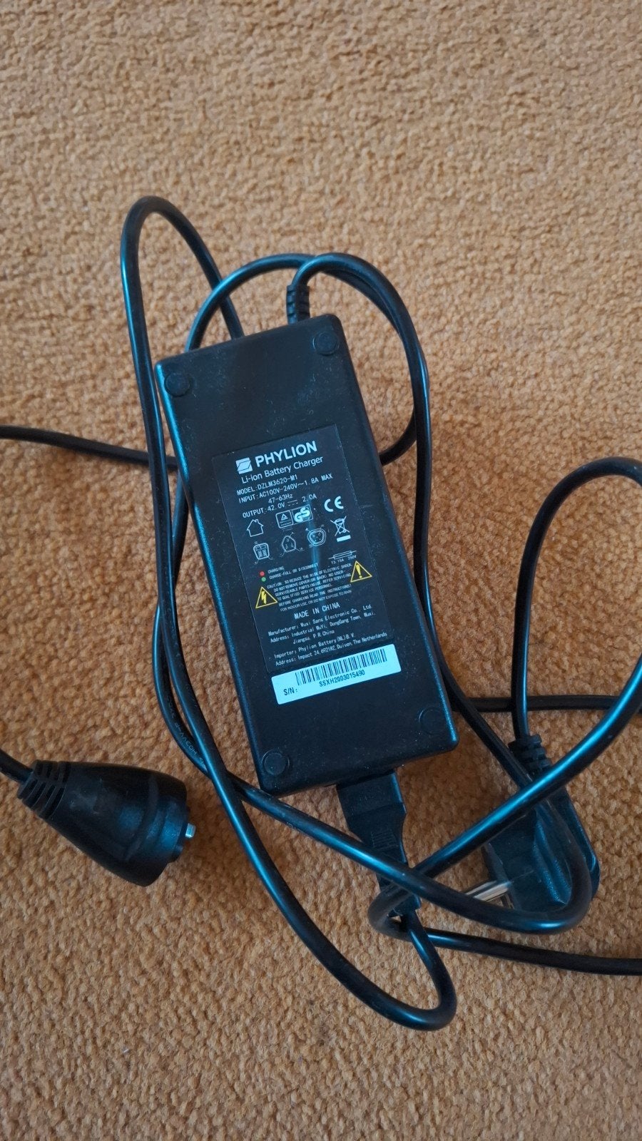 Phylion acculader elektrische fiets 42V 2A, Ophalen of Verzenden, Gebruikt