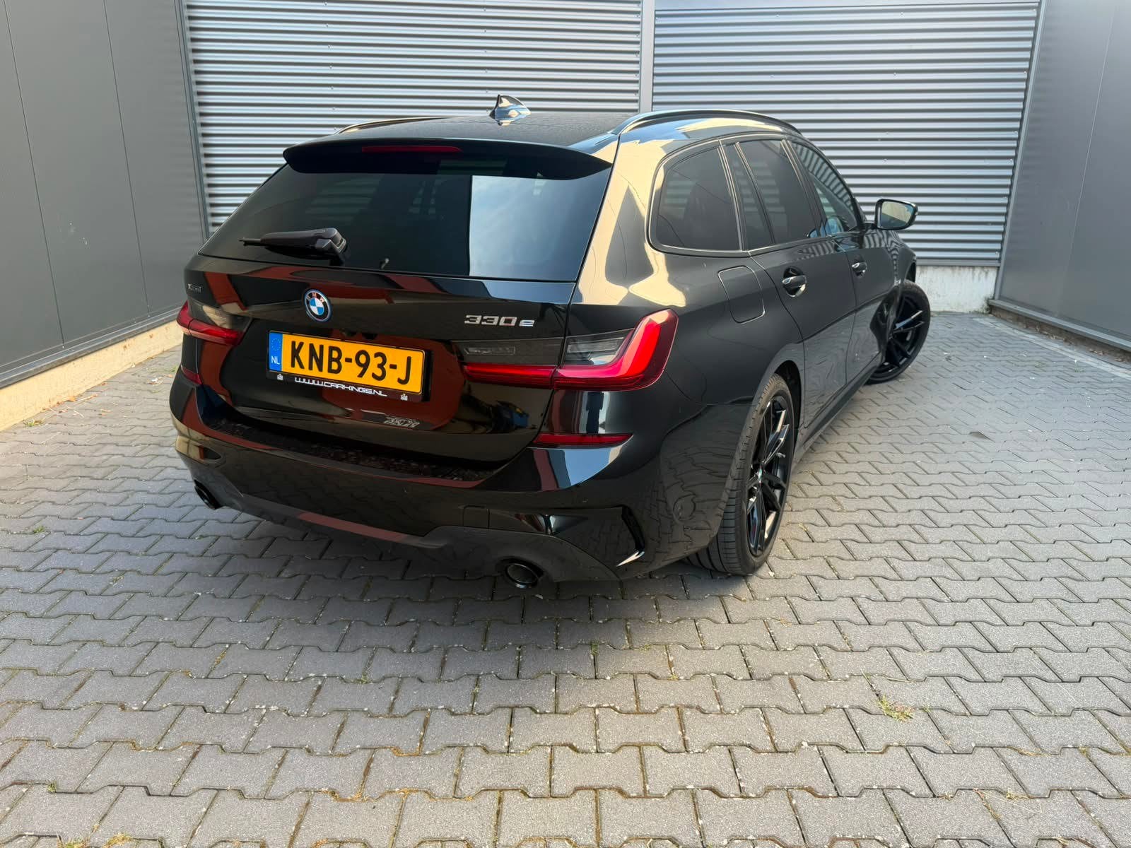 Foto 8 van BMW 3-serie Touring 330e xDrive High Executive LASER PANO 36