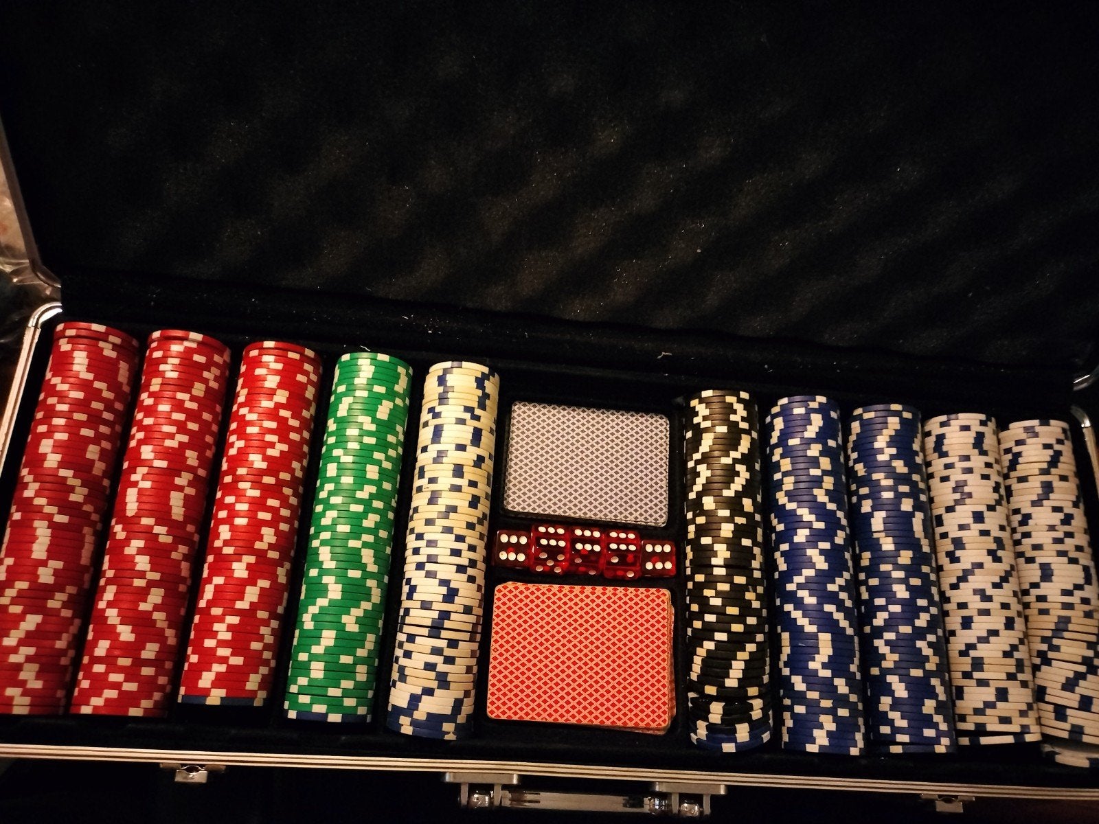 Casinofiches set voor een geslaagde casino avond, Vijf spelers of meer, Ophalen, Gebruikt