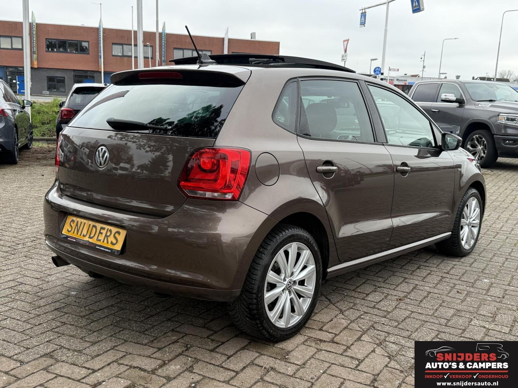 Volkswagen Polo 1.2 TSI Highline Life Edition panoramadak, Stof, Gebruikt, Zwart, 4 cilinders