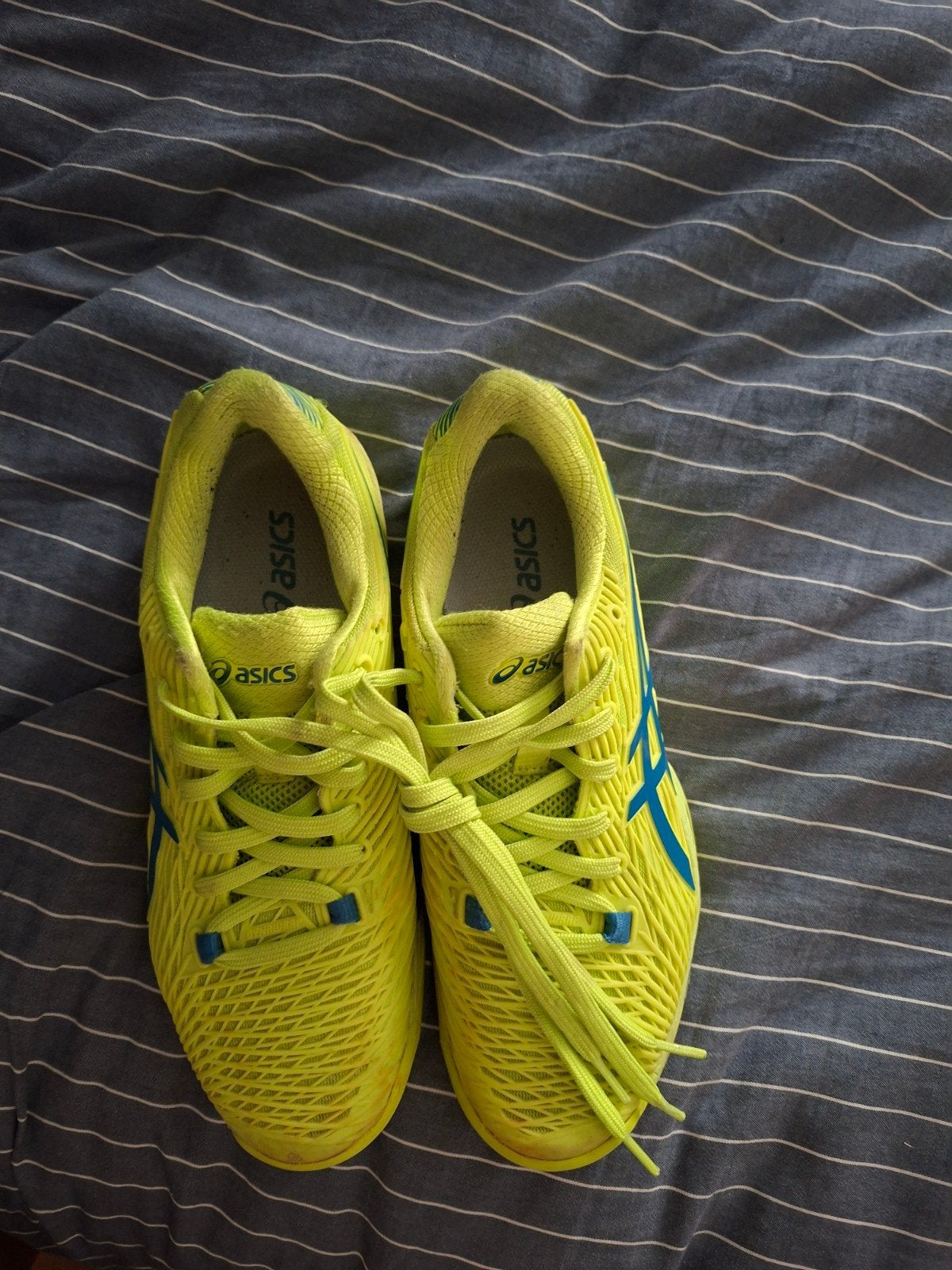 ASICS Tennisschoenen Jongens - Maat 39 - Zo goed als nieuw, Sport en Fitness, Ophalen of Verzenden, Zo goed als nieuw, Schoenen