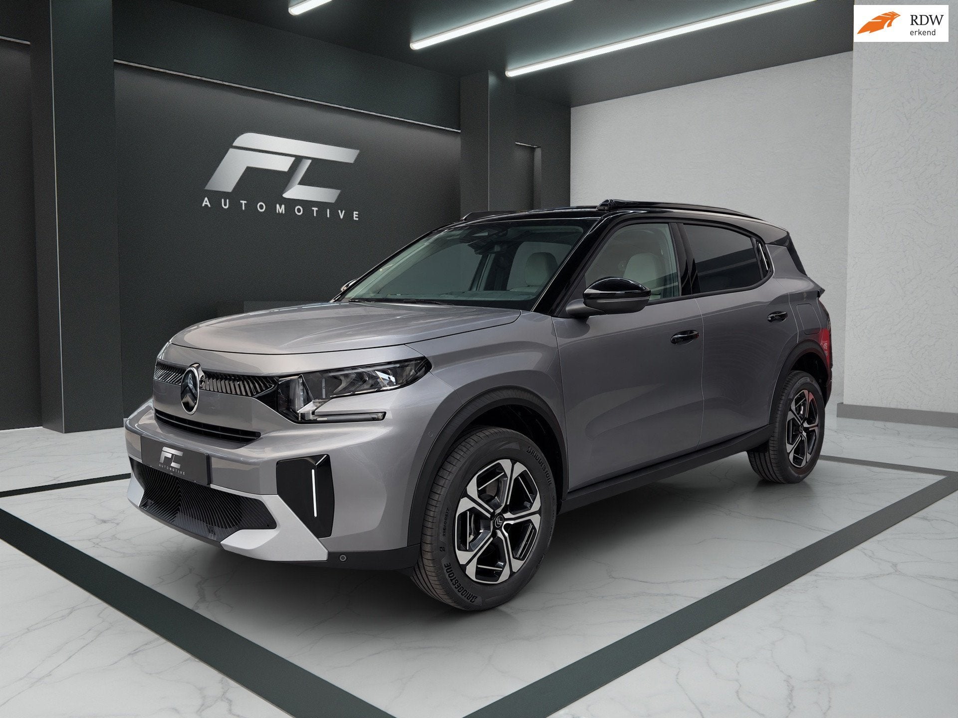 Citroen C3 Aircross 1.2 Hybrid 145pk Max 7p., Gebruikt, Overige brandstoffen, Origineel Nederlands, Bedrijf