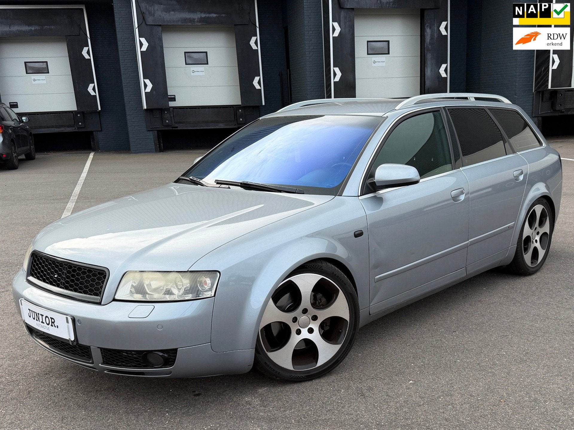 Audi A4 Avant 1.8 Turbo MT S-LINE AUTOMAAT/LEDER/BLUETOOTH/C, Gebruikt, Zwart, A4, 1781 cc