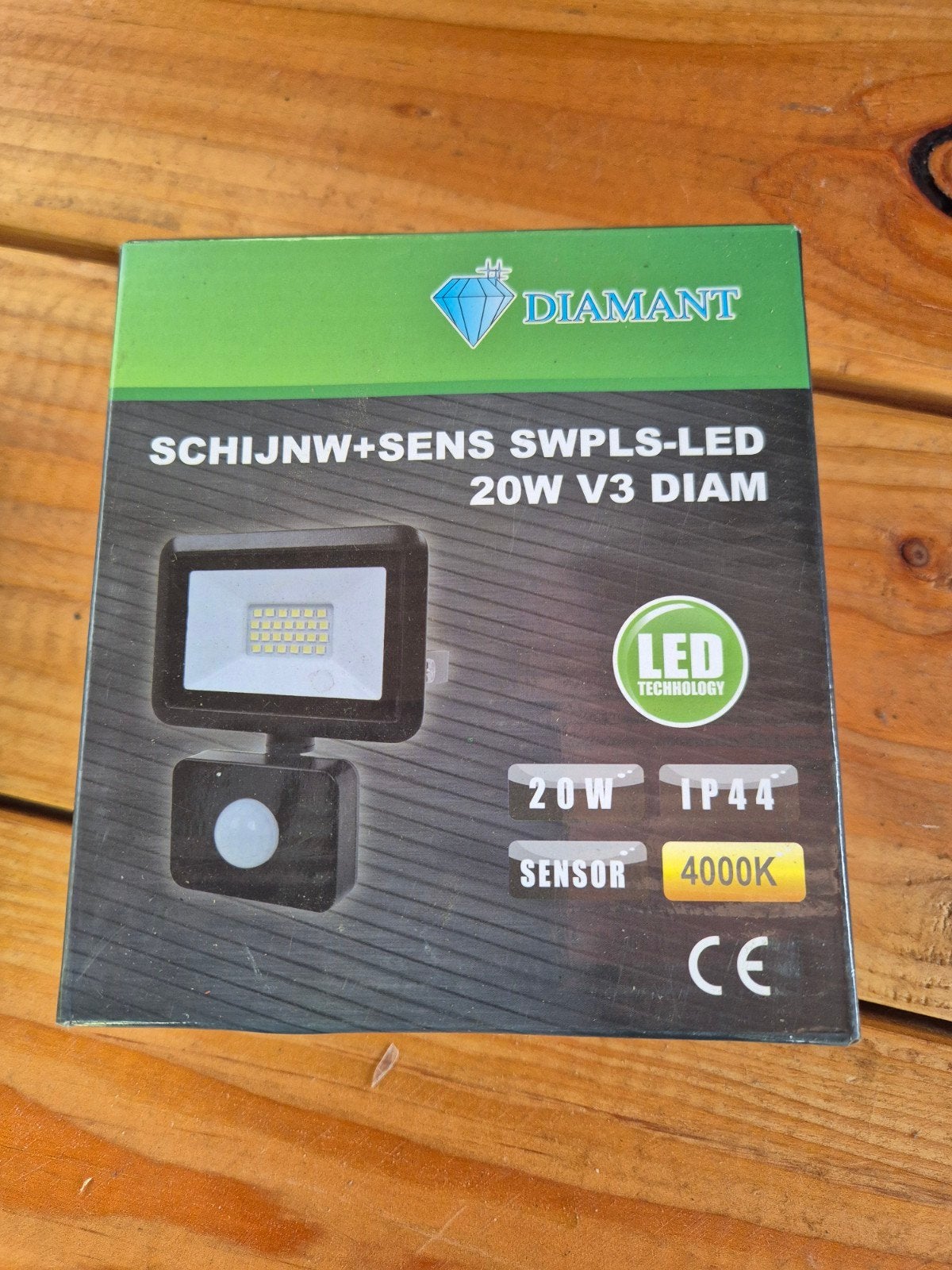 Diamant LED Schijnwerper met Sensor 20W V3, Ophalen of Verzenden, Nieuw, Minder dan 50 watt, Lamp met armatuur