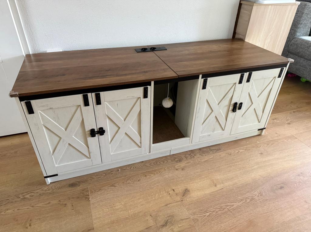 Kattenbakken kast met stopcontact/usb en elektrische filter, Ophalen, Zo goed als nieuw, Gesloten