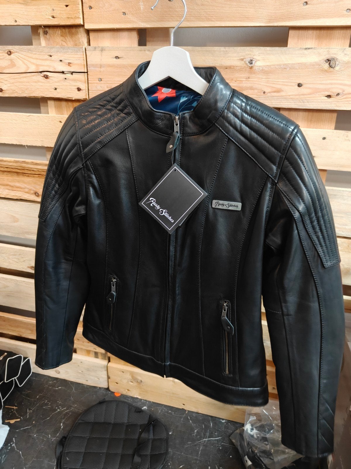 Leren Motorjas 36 dames, Motoren, Nieuw met kaartje, Rusty Stiches, Jas | leer, Ophalen of Verzenden