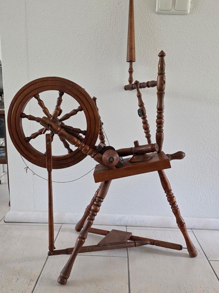 Spinnewiel Te Koop, Antiek en Kunst, Antiek | Overige Antiek, Ophalen