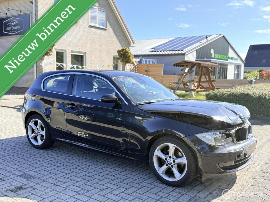 BMW 1-serie 118d Corporate Business Line, Auto's, Euro 5, 4 cilinders, 4 stoelen, Zwart