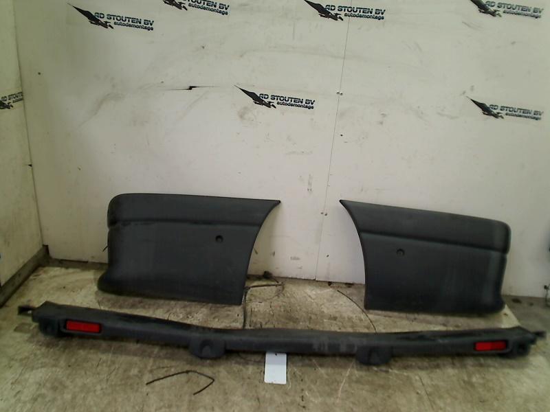 Bumper Achter Renault Master II (FD/HD) (2006-08/2010-04), Gebruikt, Renault Deutschland AG, Dialog.deutschland@renault.de, Peter-Huppertz-Straße 5, Köln 51063, , Duitsland