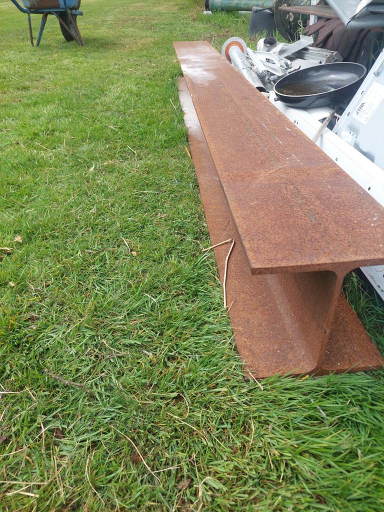 Stalen Hea 220 balk. 240cm lang, Ophalen