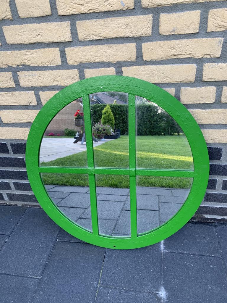 Stalraam met spiegel, Ophalen, Rond, 50 tot 75 cm, Minder dan 100 cm