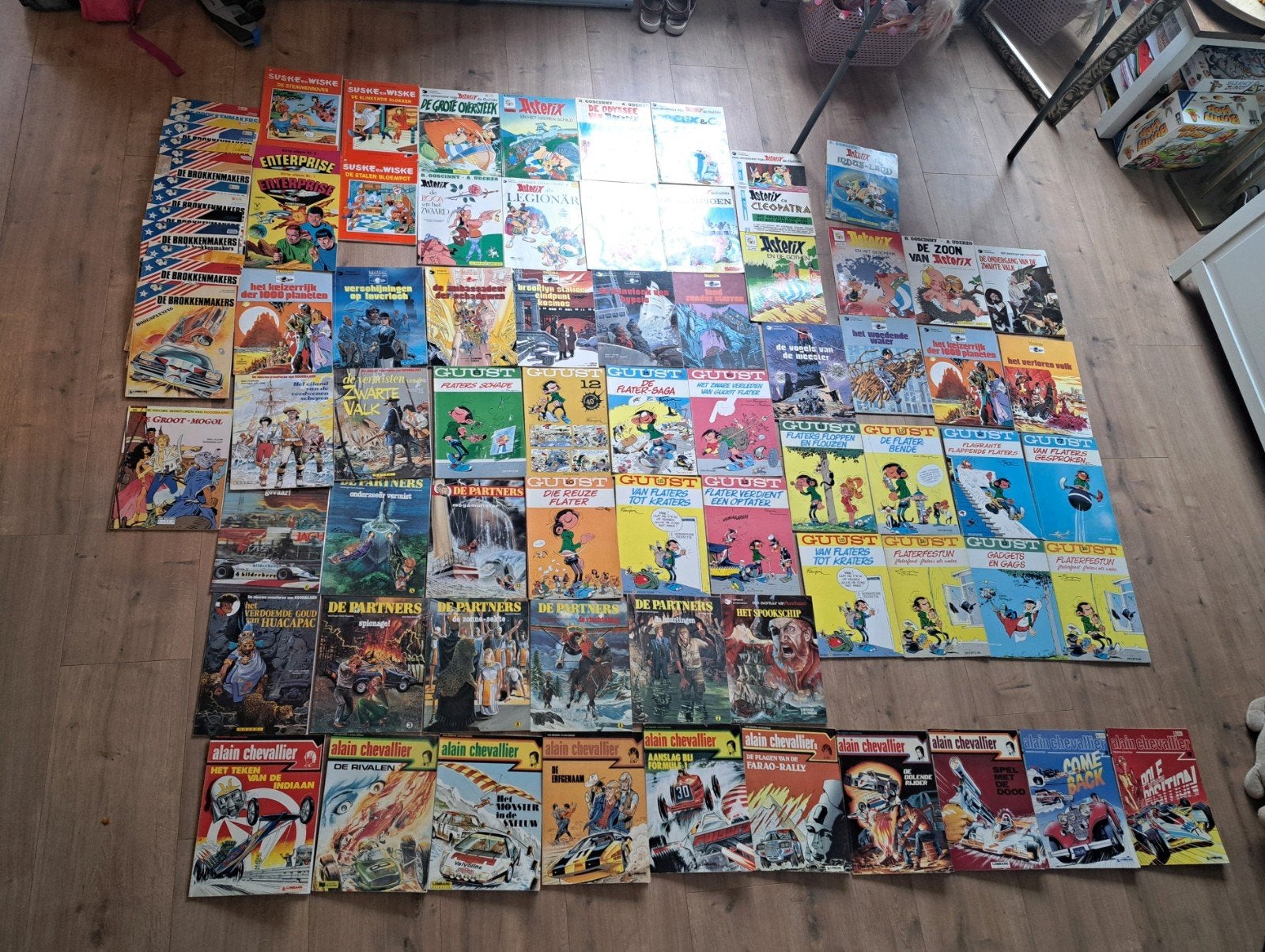 79 diverse stripboeken: Asterix, Alain Chevallier en meer., Meerdere stripboeken, Ophalen, Gelezen