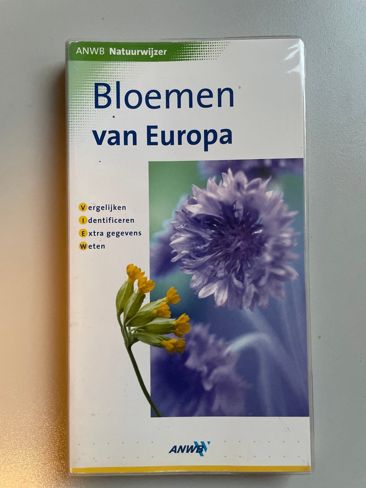 ANWB Natuurwijzer: Bloemen van Europa, Boeken, Natuur, Zo goed als nieuw, Bloemen, Planten en Bomen, Ophalen of Verzenden