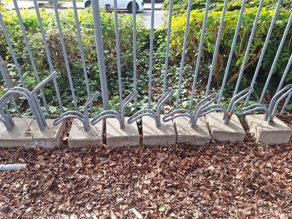 18 stuks fietsenstallingen - Gebruikt, Ophalen, Gebruikt