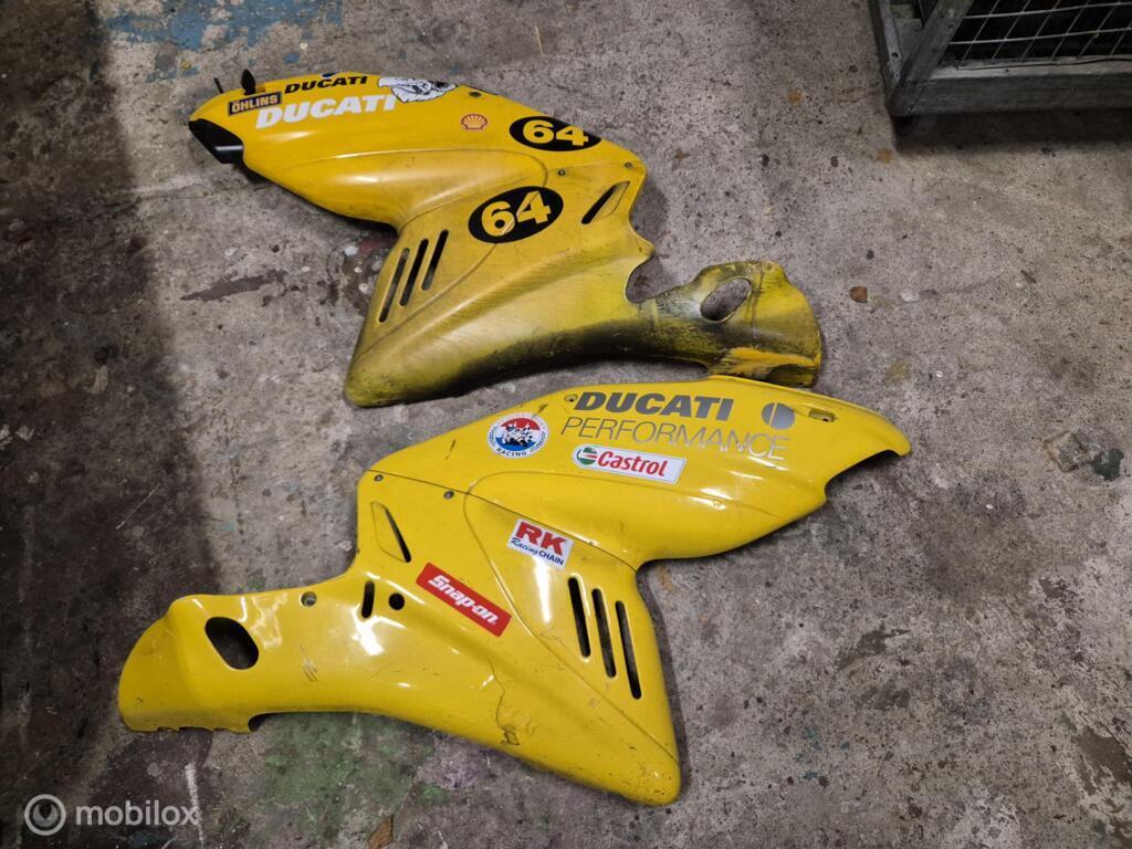 Zijkuipdeel origineel kuip zijkuipen SSie Sport Supersport, Gebruikt, Factorystore.service@ducati.com, Ophalen of Verzenden, Via Antonio Cavalieri Ducati, 74/5, 74/6, 40132 Bologna BO