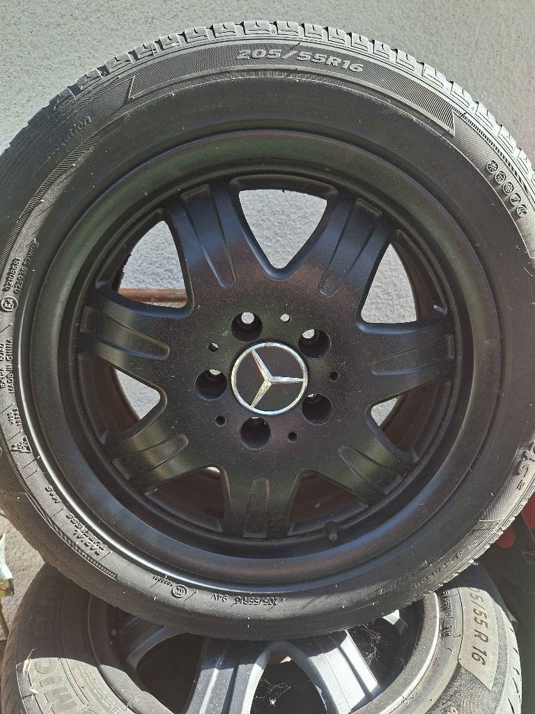 Zwarte mercedes velgen met allseason banden., Gebruikt, Banden en Velgen, All Season, Personenwagen