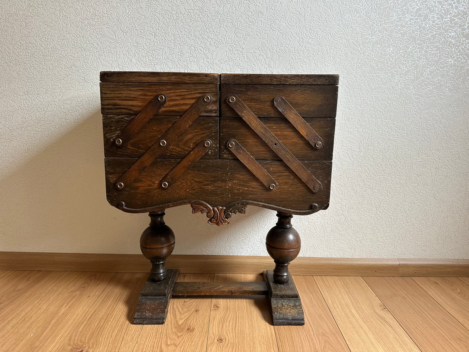 Te koop antiek vintage naaikastje, Ophalen of Verzenden