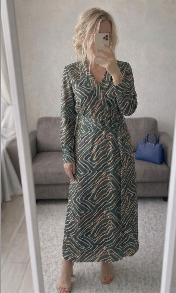 Jurk K-Design xl, Kleding | Dames, Jurken, K-design, Overige kleuren, Maat 46/48 (XL) of groter, Ophalen of Verzenden