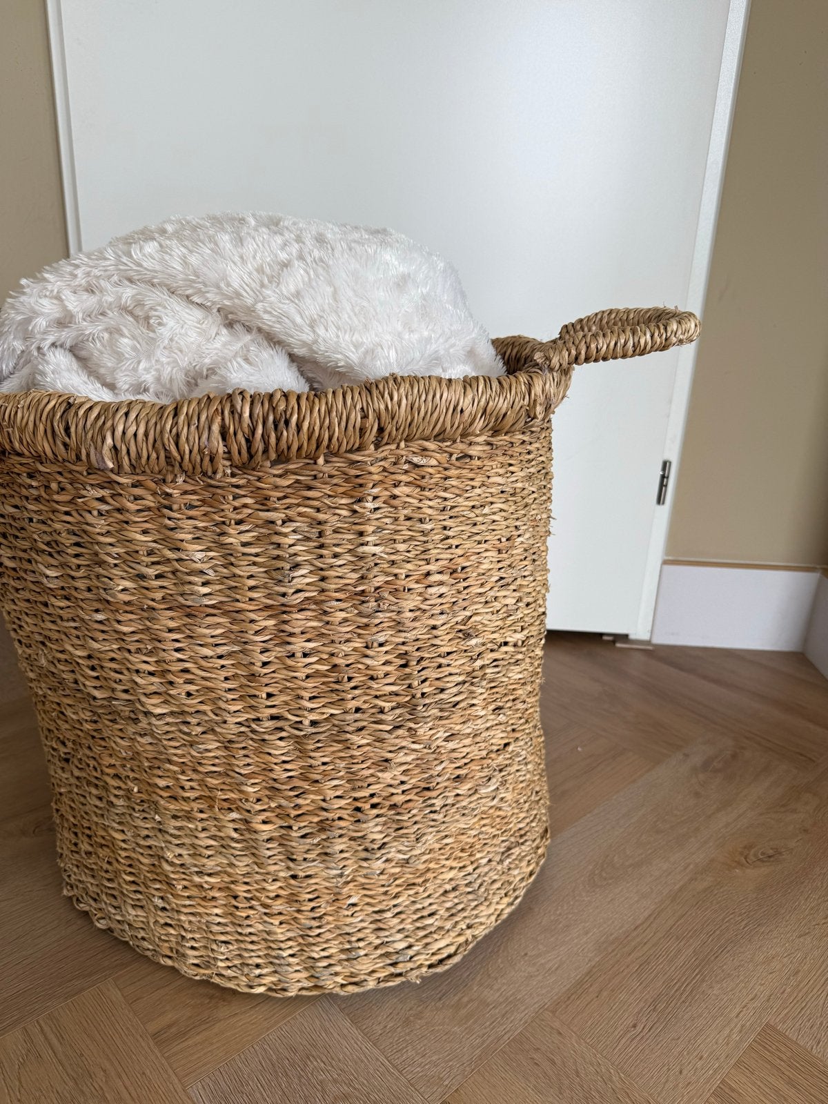 Grote rieten mand Zara Home, Huis en Inrichting, Woonaccessoires | Schalen en Manden, Ophalen, Gevlochten, Mand, Rond