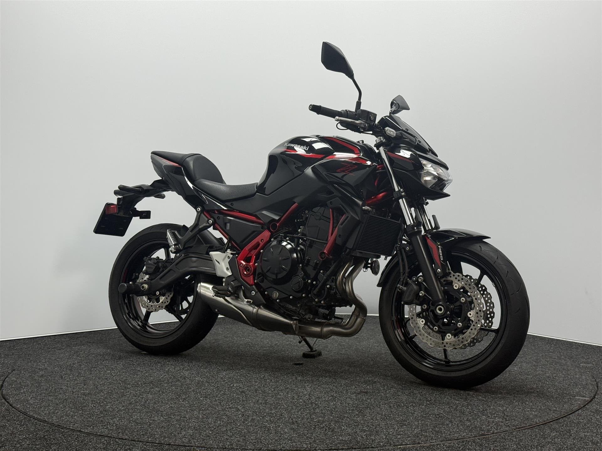 Kawasaki Z650 ABS, Motoren, Motoren | Kawasaki, 649 cc, Bedrijf, Meer dan 35 kW, Traction Control