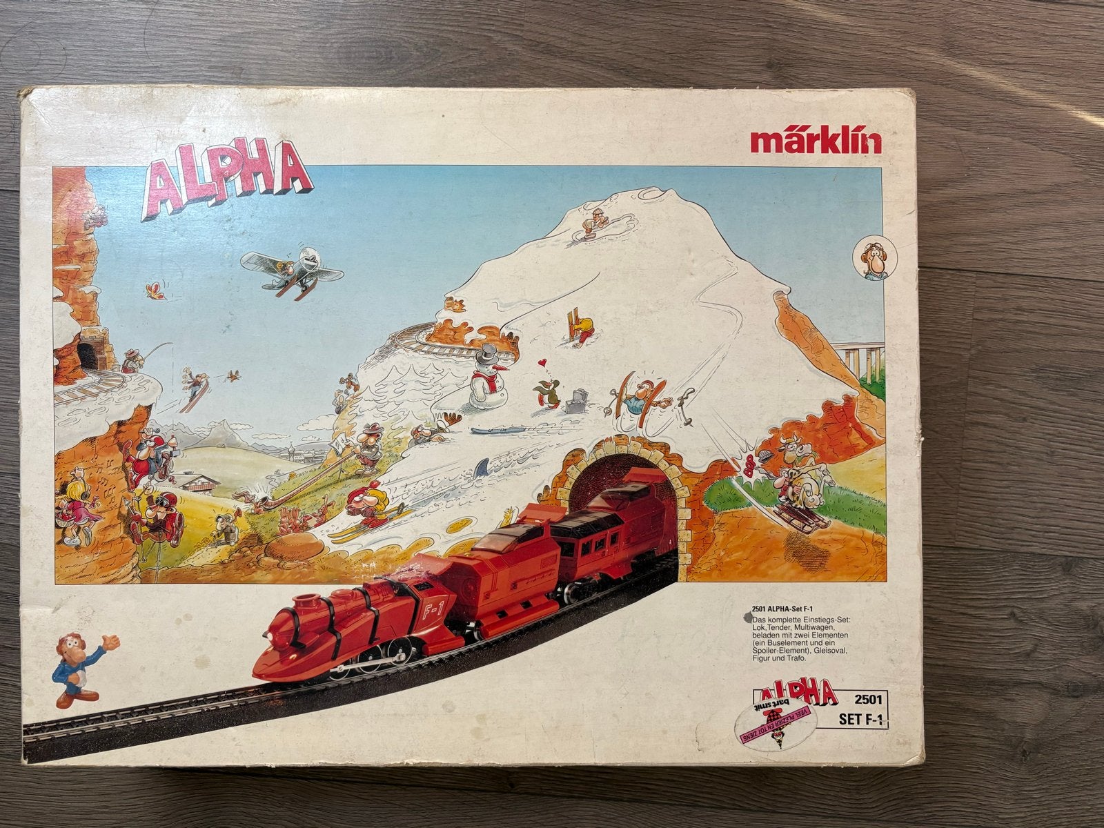 Märklin Alpha Startset 2501 F-1met extra wagons en huisjes, Wisselstroom, Ophalen of Verzenden, Analoog, Märklin