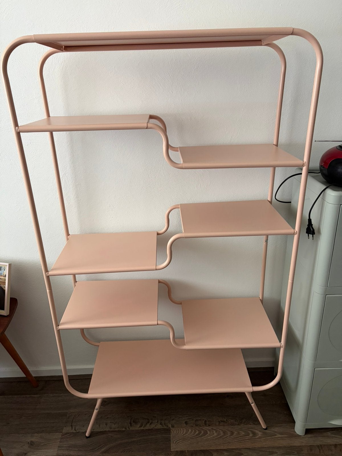 Mooie roze stellingkast, Ophalen, Zo goed als nieuw