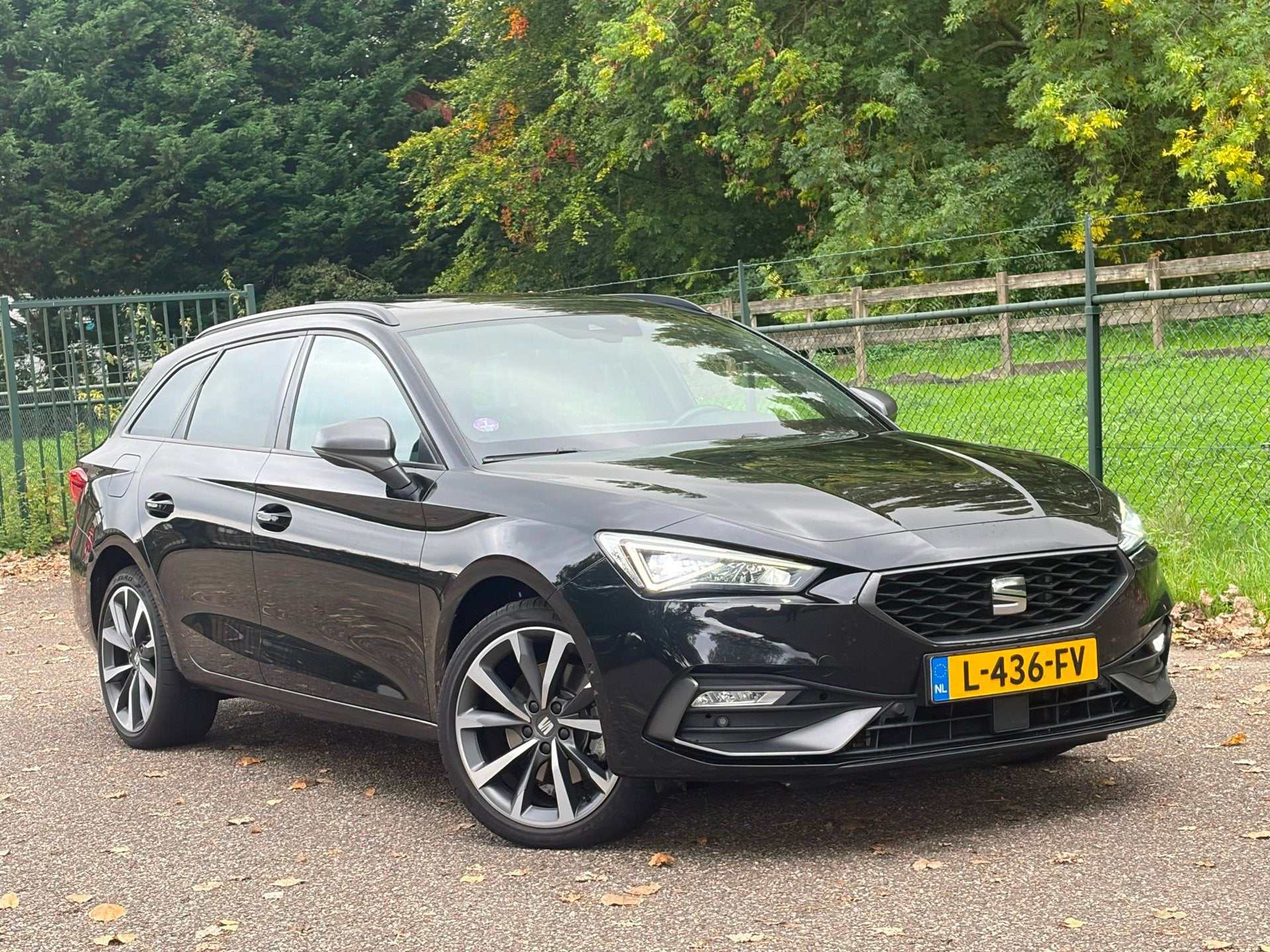 Seat Leon Sportstourer 1.4 TSI eHybrid PHEV FR /BTW/Pano/Nav, Auto's, Gebruikt, Euro 6, 4 cilinders, 150 pk
