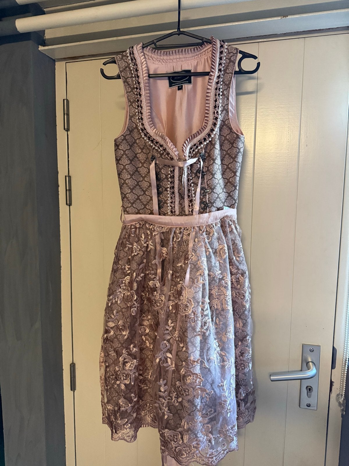 Dirndl Oktoberfest Haus Huberts Maat 34, Kleding | Dames, Ophalen of Verzenden, Zo goed als nieuw, Roze, Maat 34 (XS) of kleiner