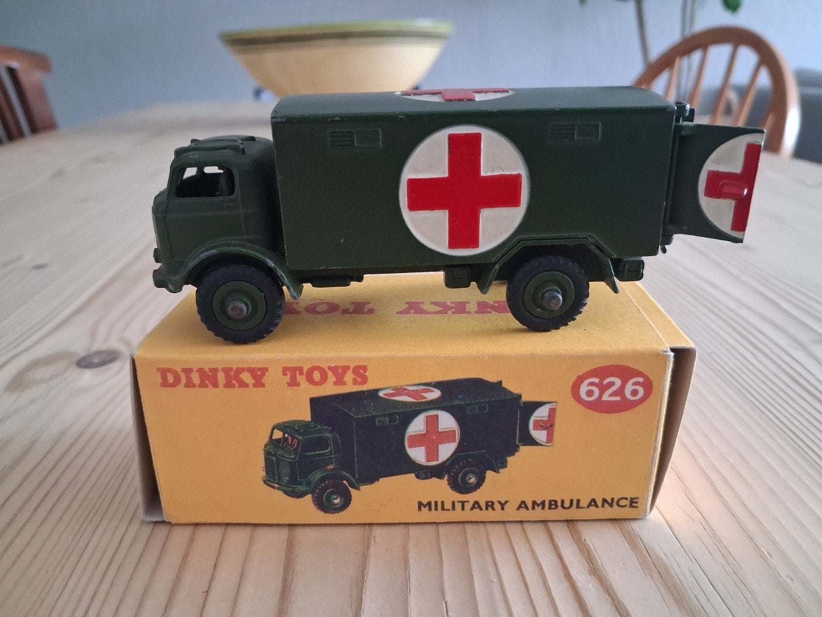 Dinky Toys Militaire Ambulance, Ophalen of Verzenden, Auto, Dinky Toys