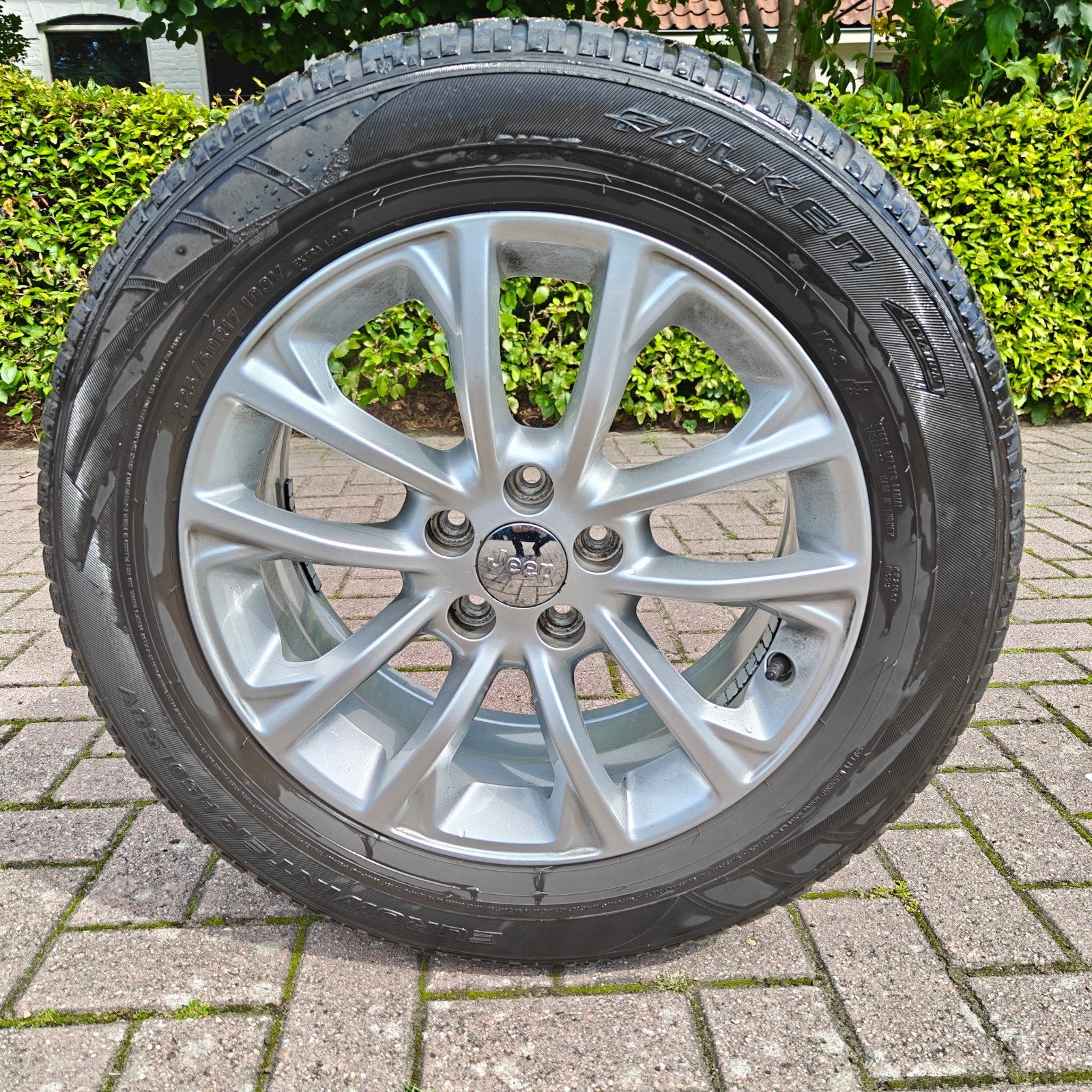Jeep Cherokee KL 2013-/Compass 2017- velgen met winterbanden, Ophalen, Gebruikt, Banden en Velgen, 17 inch