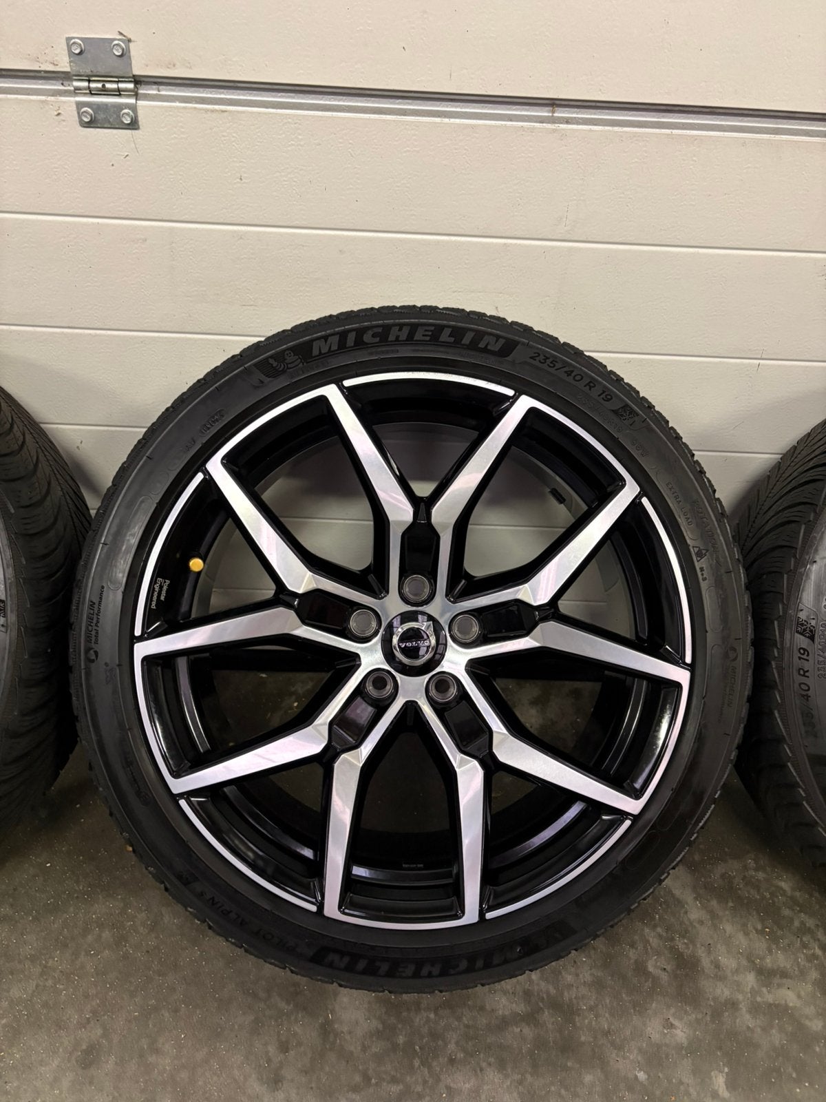 Volvo V60 S60 OEM Polestar Engineered winterset Michelin, 19 inch, Gebruikt, Banden en Velgen, Zweden