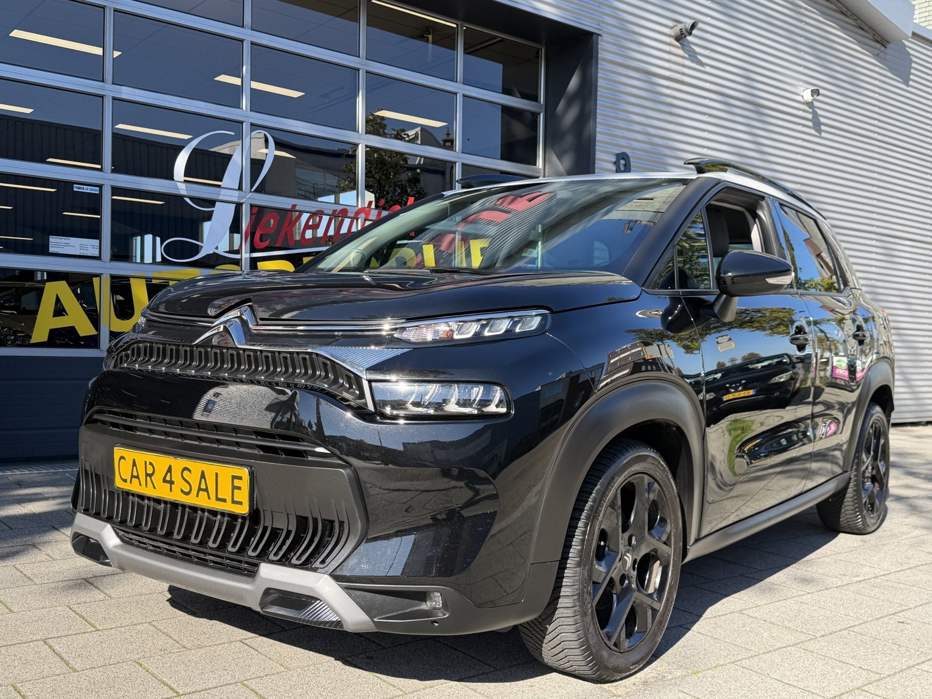 Citroen C3 Aircross 1.2 PureTech Shine Pack - Navigatie / Ap, Auto's, Voorwielaandrijving, Dealer onderhouden, 840 kg, Gebruikt