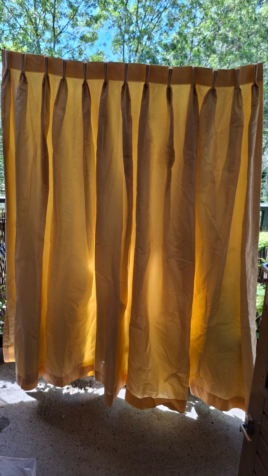 Gele chintz verduisterend gevoerde gordijnen (4 delig), Ophalen, Gebruikt, 180 cm, Verduisterend