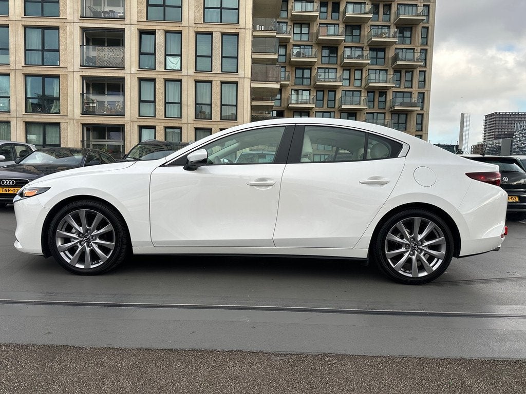 Mazda 3 Skyactive-G 2.5 190 pk Leer Camera Adaptief Cruise C, Gebruikt, Wit, Bedrijf, Sedan