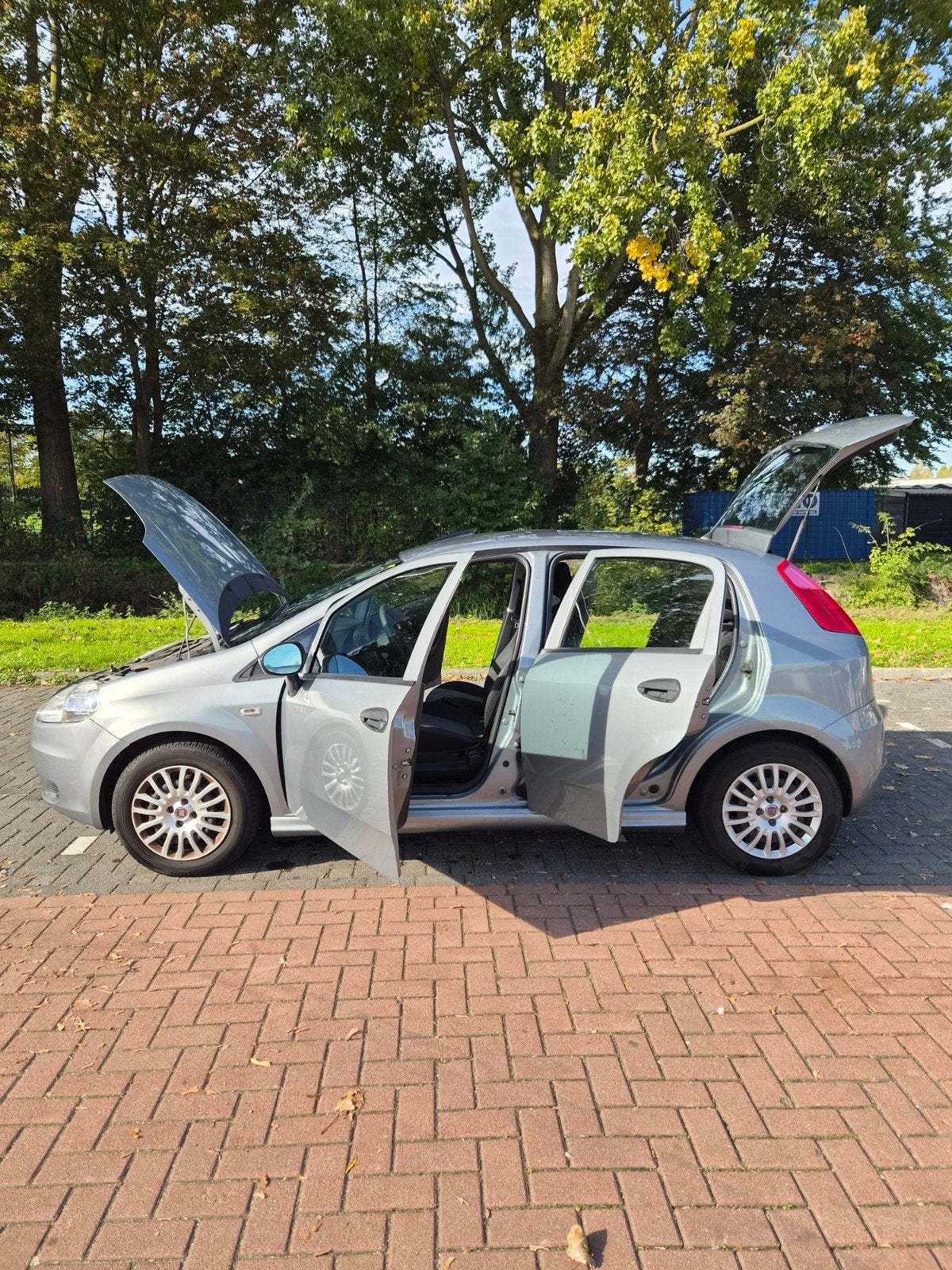 Fiat Punto 1.3 Multijet 62KW 5DR 2011 Grijs, Voorwielaandrijving, 28 km/l, 4 cilinders, Origineel Nederlands