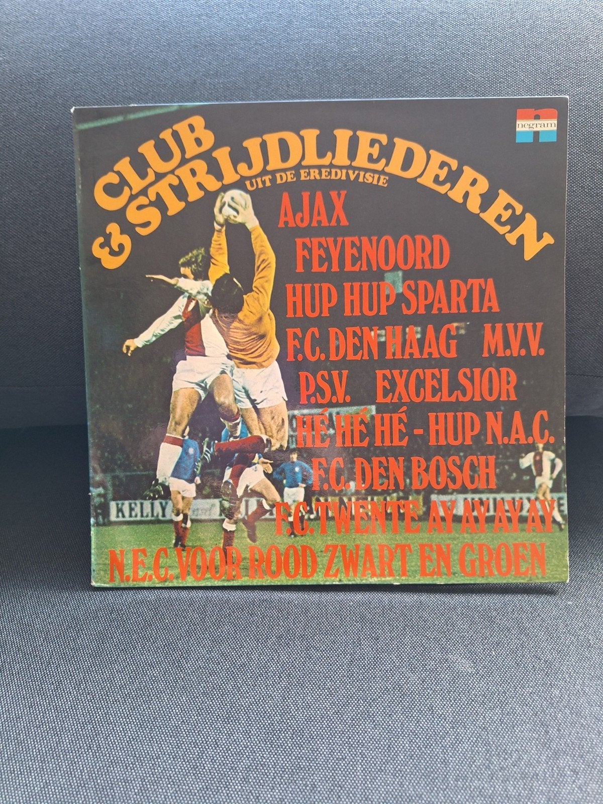 Club & Strijdliederen uit de Eredivisie - Voetbal LP, LP, Gebruikt, Overige genres, Ophalen of Verzenden