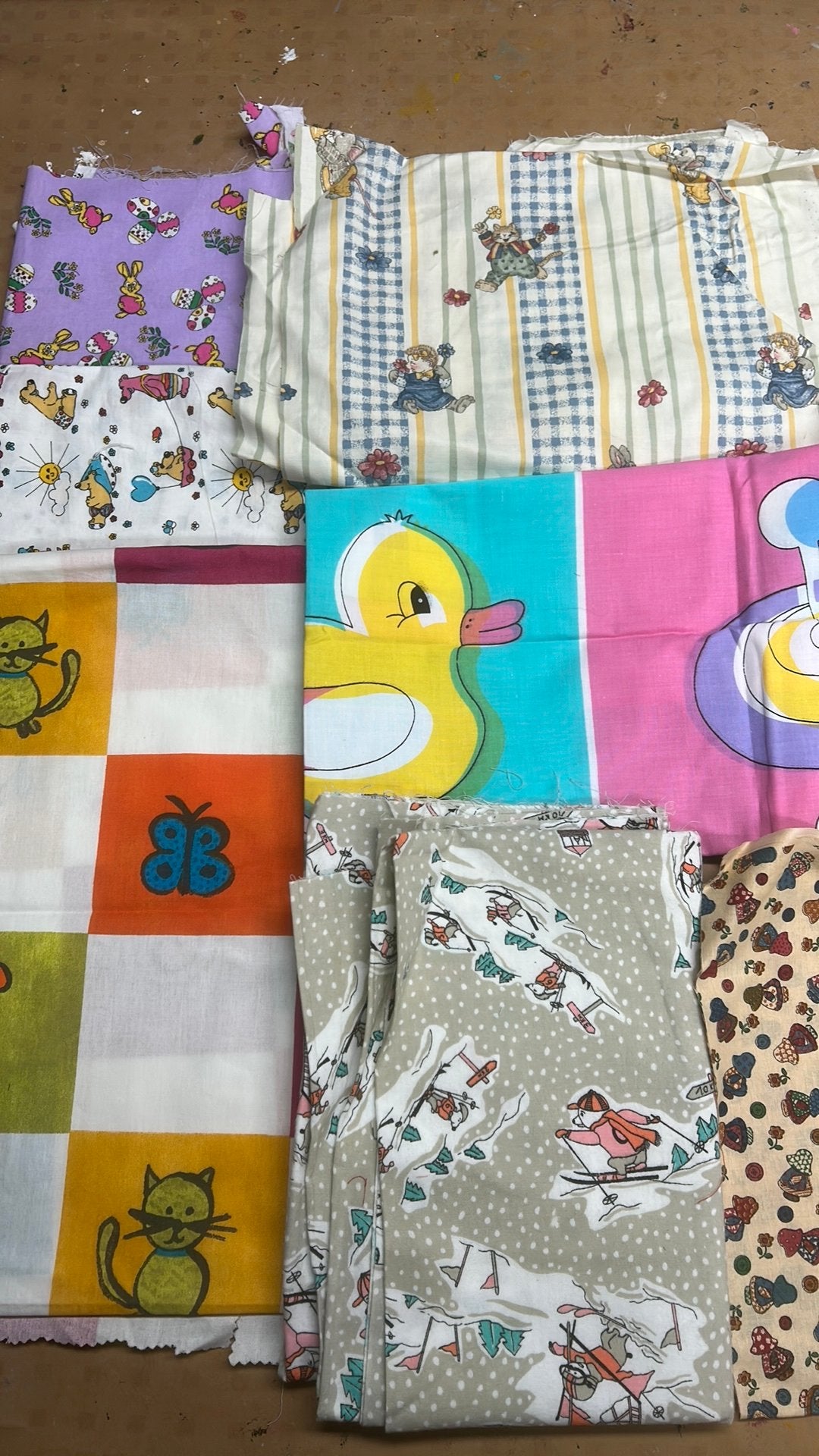 Kinder stofjes katoen patchwork 1,3 kilo, Hobby en Vrije tijd, Ophalen of Verzenden, Zo goed als nieuw, Meerkleurig